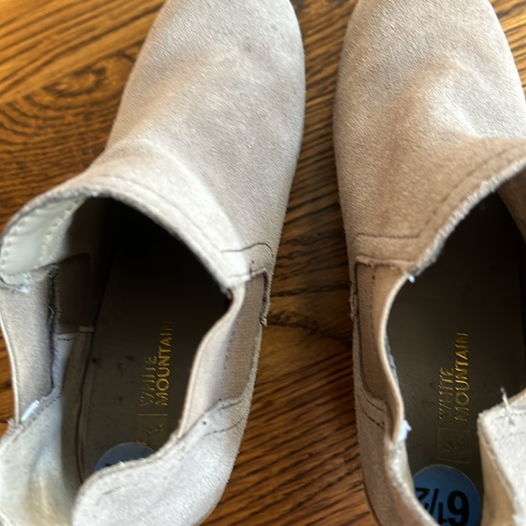 WHITE MOUNTAIN - Leather Ankle Boots size 6.5 - Picture 5 of 6